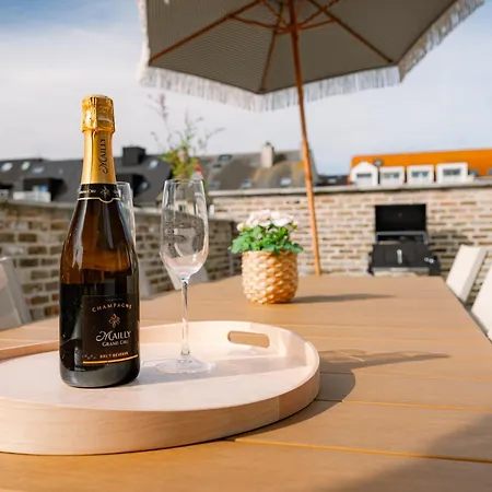 Casa Miro - Lux Living *
